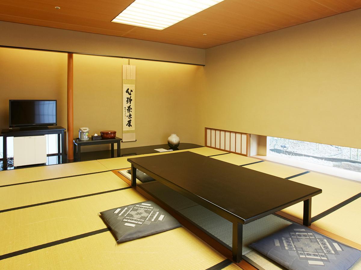 Academia Hotel